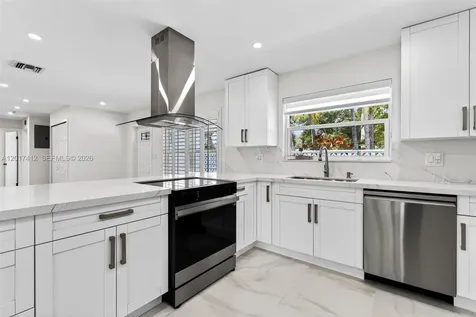 4010 NE 22nd Avenue Lighthouse Point FL 33064