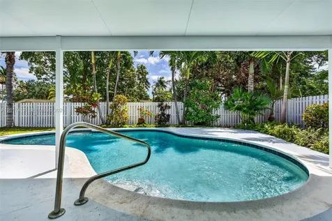 4010 NE 22nd Avenue Lighthouse Point FL 33064