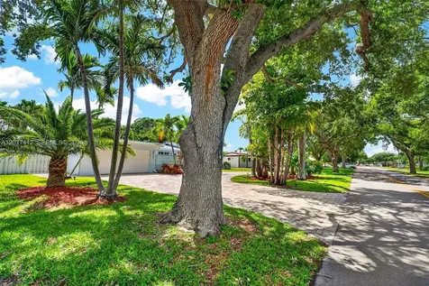 4010 NE 22nd Avenue Lighthouse Point FL 33064