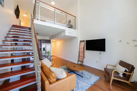 41 SE 5th Street Miami FL 33131