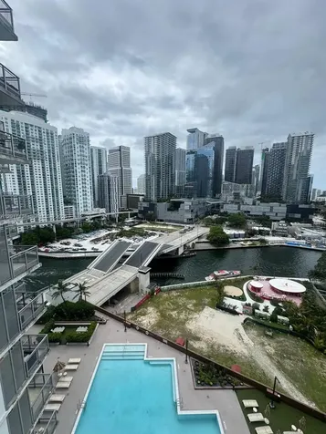 350 S Miami Avenue Miami FL 33130