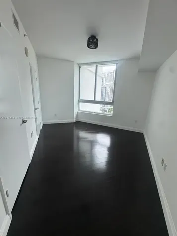 350 S Miami Avenue Miami FL 33130