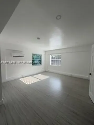 1362 NE 145th Street Miami FL 33161