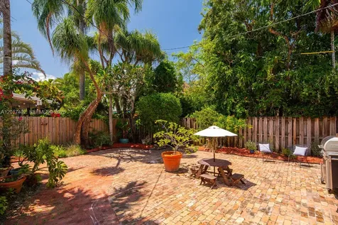 405 Viscaya Avenue Coral Gables FL 33134