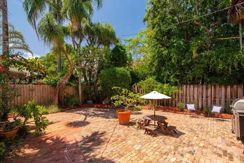 405 Viscaya Avenue Coral Gables FL 33134