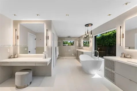 10040 SW 124th Street Miami FL 33176