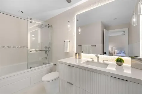 10040 SW 124th Street Miami FL 33176