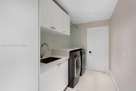 10040 SW 124th Street Miami FL 33176