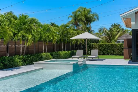 10040 SW 124th Street Miami FL 33176