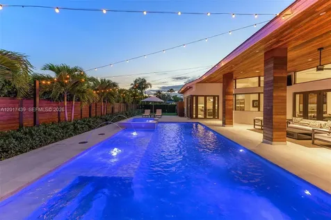 10040 SW 124th Street Miami FL 33176