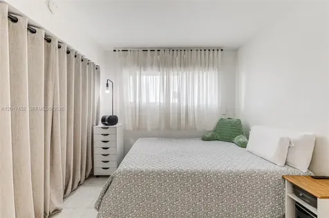 1331 Lincoln Road Miami Beach FL 33139
