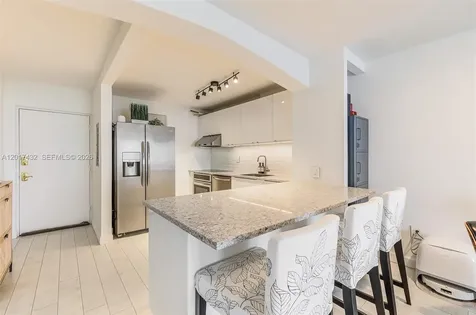 1331 Lincoln Road Miami Beach FL 33139