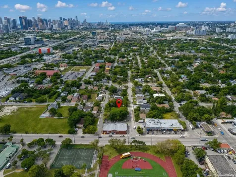26TH St 26th Street Miami FL 33142