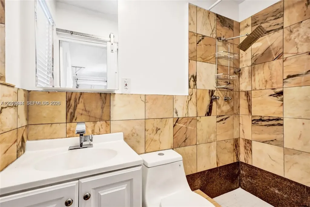 707 N 13 Avenue Hollywood FL 33019