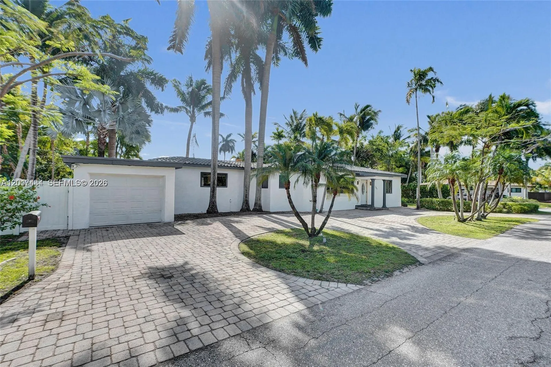 707 N 13 Avenue Hollywood FL 33019