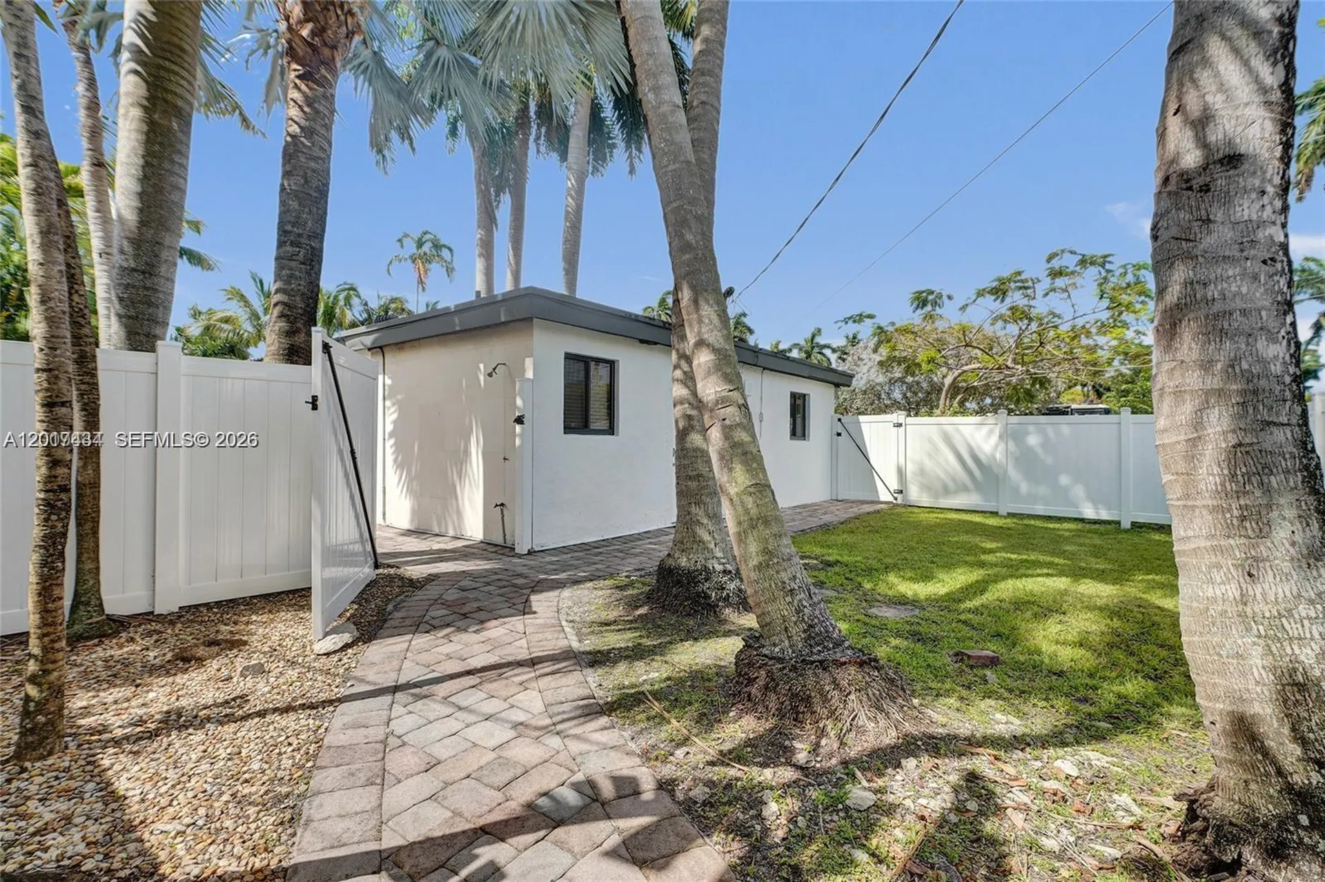 707 N 13 Avenue Hollywood FL 33019