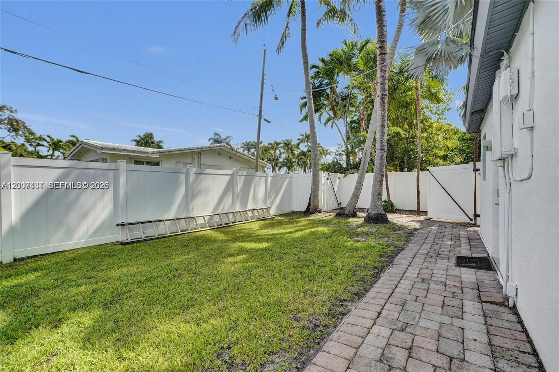 707 N 13 Avenue Hollywood FL 33019
