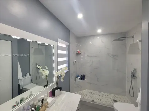 7506 NW 169th Terrace Hialeah FL 33015