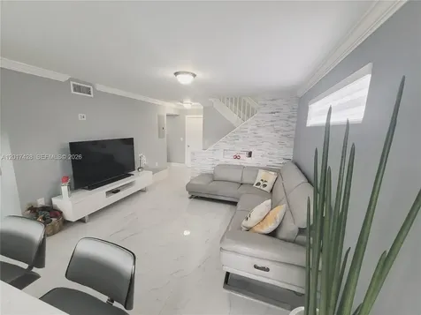 7506 NW 169th Terrace Hialeah FL 33015