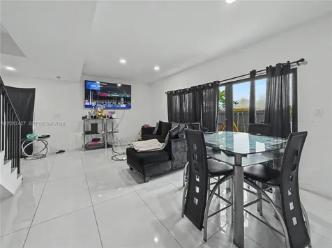 227 NW 13th Place Florida City FL 33034