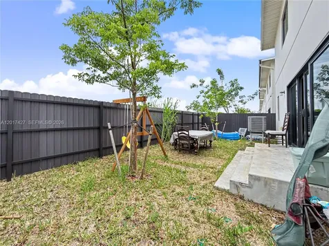 227 NW 13th Place Florida City FL 33034
