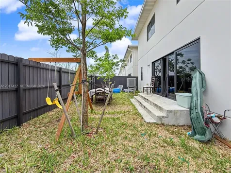 227 NW 13th Place Florida City FL 33034