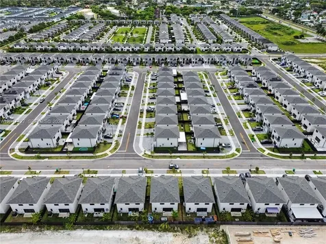 227 NW 13th Place Florida City FL 33034
