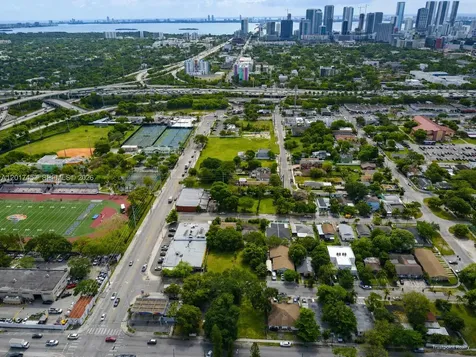 3509 NW 9th Avenue Miami FL 33127