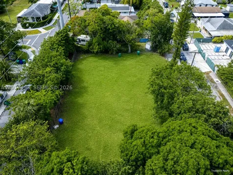 3509 NW 9th Avenue Miami FL 33127