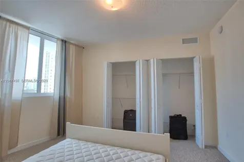 601 NE 23rd Street Miami FL 33137