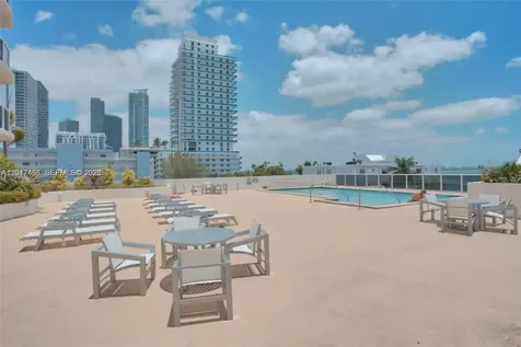 601 NE 23rd Street Miami FL 33137