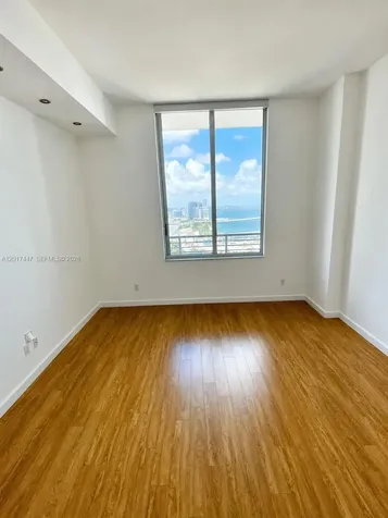 325 S Biscayne Boulevard Miami FL 33131
