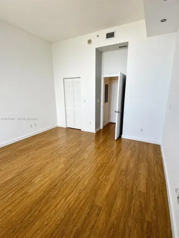 325 S Biscayne Boulevard Miami FL 33131