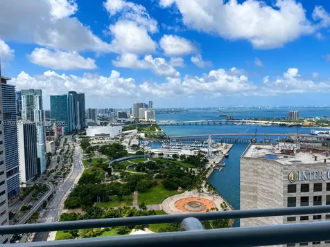 325 S Biscayne Boulevard Miami FL 33131