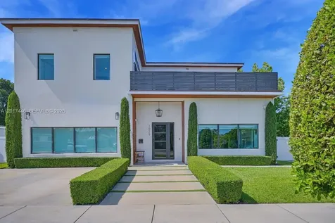 1025 NE 170th Terrace Miami FL 33162