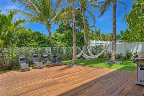 1025 NE 170th Terrace Miami FL 33162