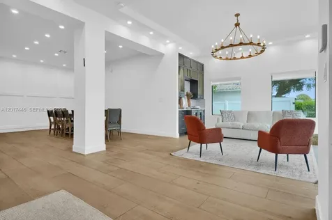 1025 NE 170th Terrace Miami FL 33162