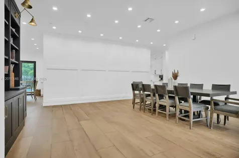 1025 NE 170th Terrace Miami FL 33162