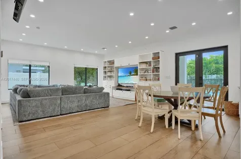1025 NE 170th Terrace Miami FL 33162