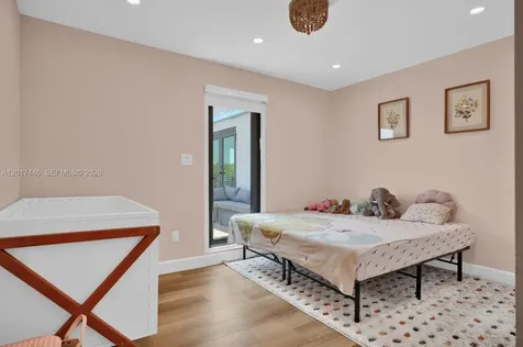 1025 NE 170th Terrace Miami FL 33162