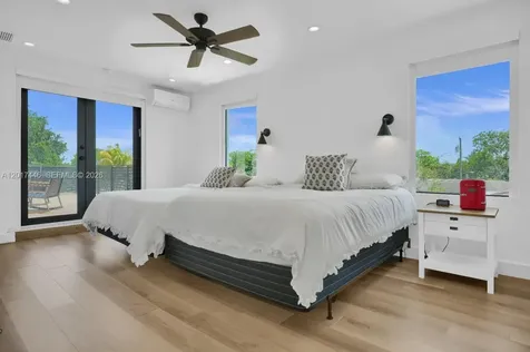 1025 NE 170th Terrace Miami FL 33162