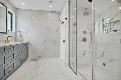 1025 NE 170th Terrace Miami FL 33162