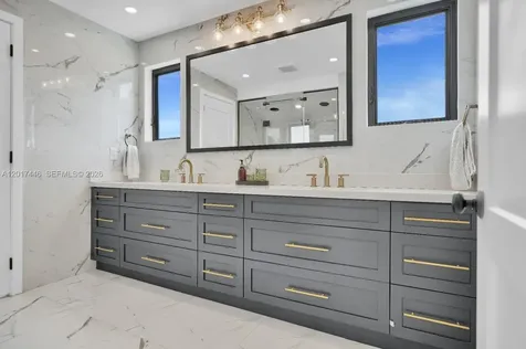 1025 NE 170th Terrace Miami FL 33162
