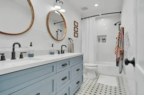 1025 NE 170th Terrace Miami FL 33162