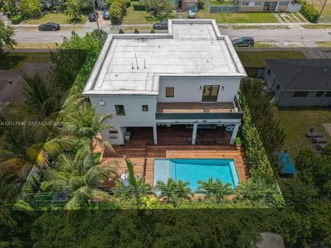 1025 NE 170th Terrace Miami FL 33162