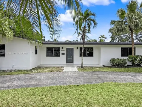 8340 SW 154th Terrace Palmetto Bay FL 33157