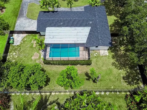 8340 SW 154th Terrace Palmetto Bay FL 33157