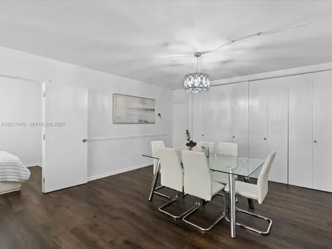 5005 Collins Avenue Miami Beach FL 33140