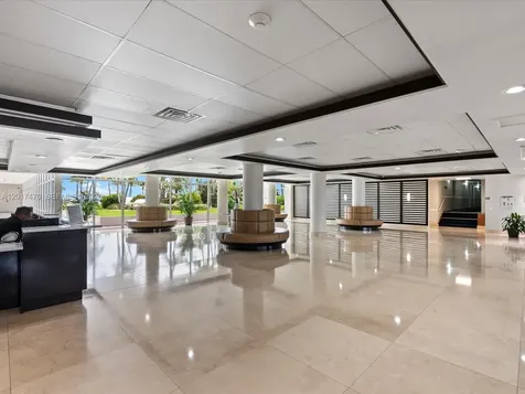 5005 Collins Avenue Miami Beach FL 33140