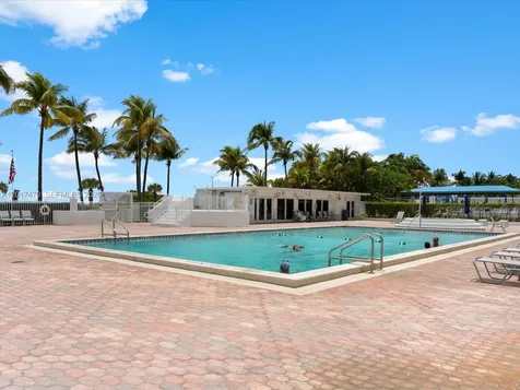 5005 Collins Avenue Miami Beach FL 33140